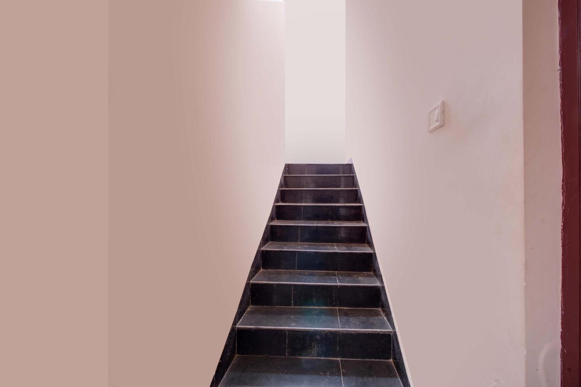 Collection O Palm Exotica Hotel Visakhapatnam Exterior photo