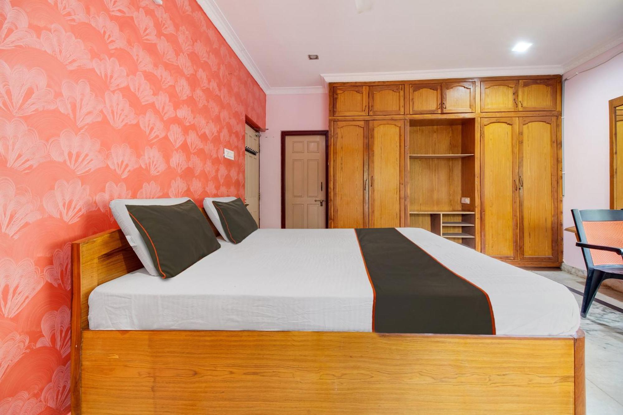 Collection O Palm Exotica Hotel Visakhapatnam Exterior photo