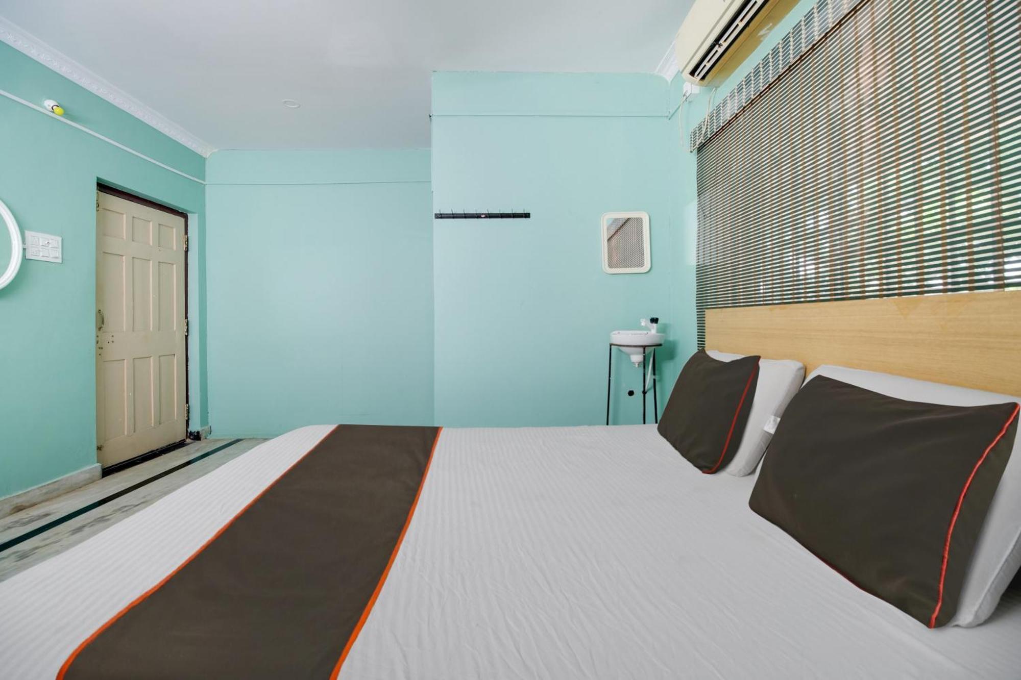 Collection O Palm Exotica Hotel Visakhapatnam Exterior photo