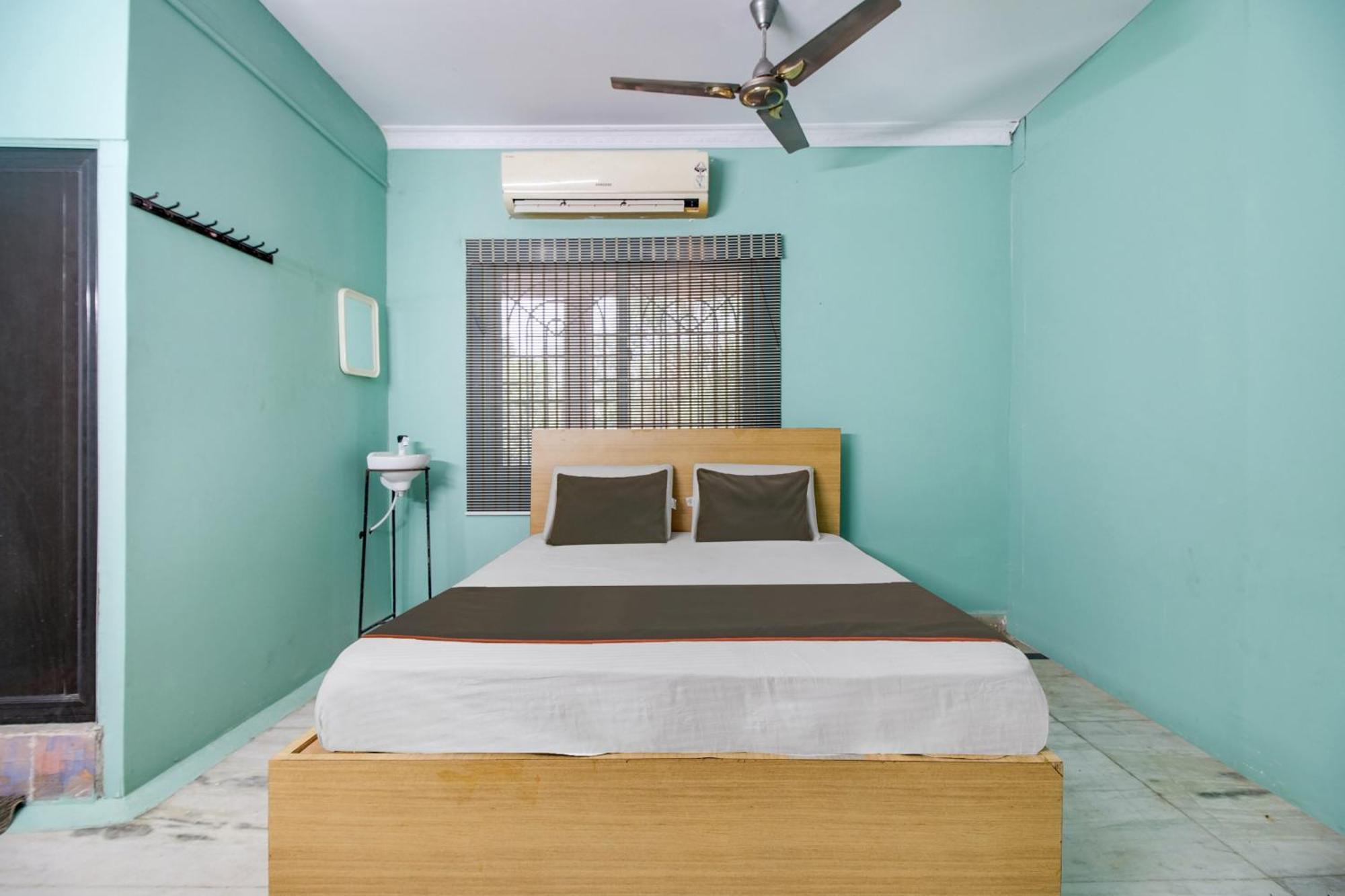 Collection O Palm Exotica Hotel Visakhapatnam Exterior photo